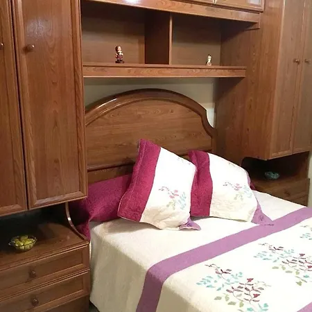 Rua Ramon Caamano Apartment *